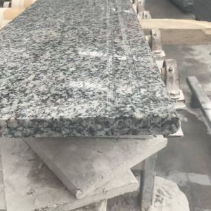 鞍山芝麻白楼梯踏步 芙蓉白