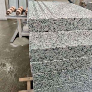 鞍山芝麻白楼梯踏步