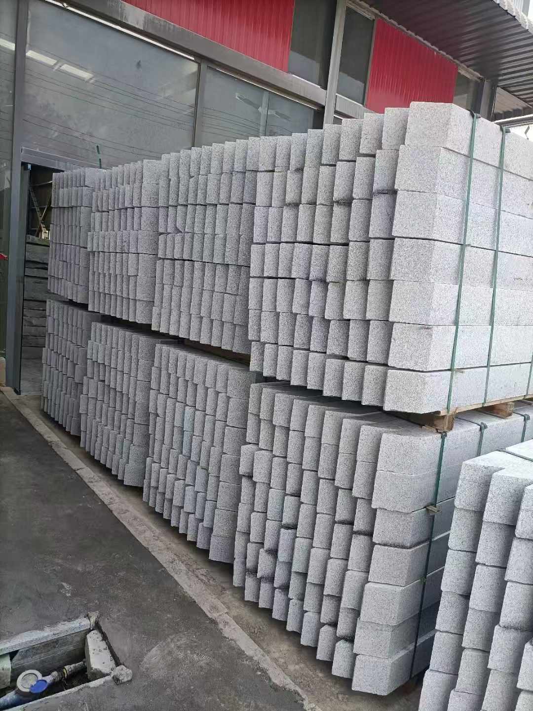 鞍山芝麻白树围石 树池