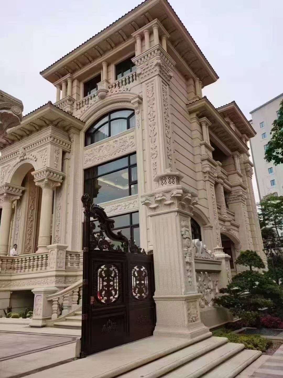 鞍山黄金麻别墅外墙异形定制