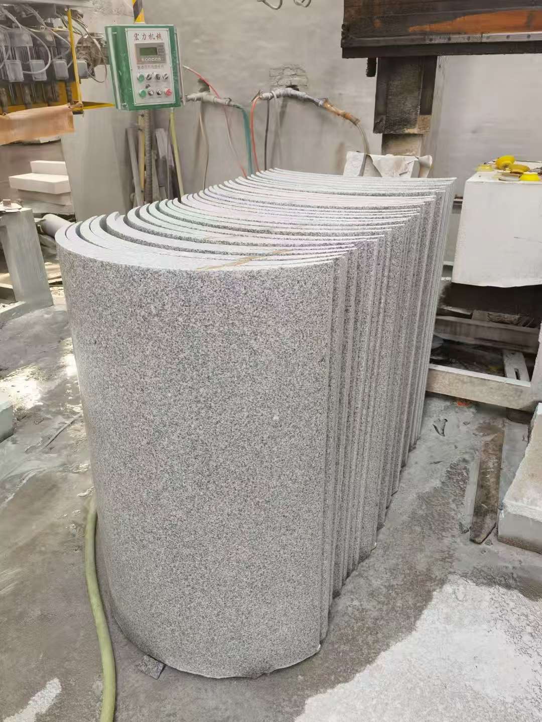 鞍山芝麻白柱皮 圆柱